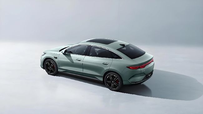 比亚迪秦L EV545KM云辇型汽车配置及价格